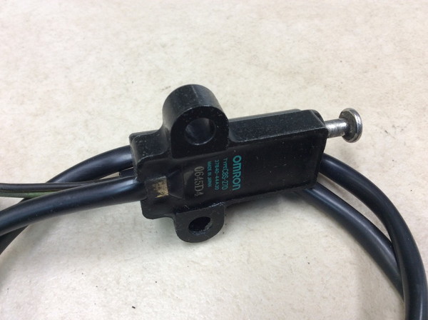 �o���f�B�b�g250/Bandit  �T�C�h�X�^���h�Z���T�[  GJ77A-1029