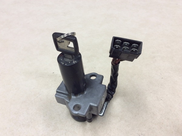 VFR400R  ���C���L�[BOX  NC21-1012