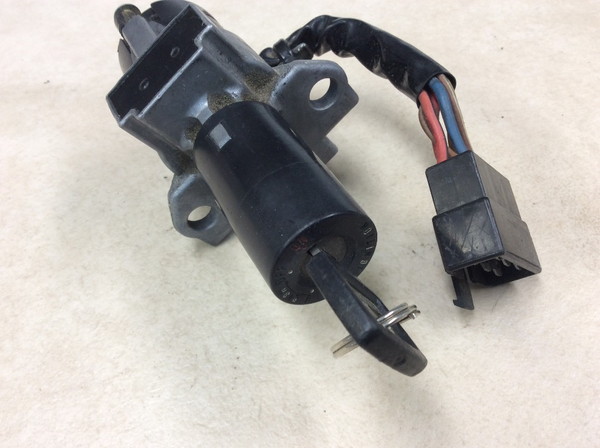 VFR400R  ���C���L�[BOX  NC21-1012