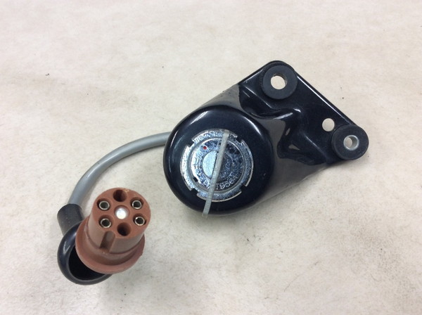 CB250  ���C���L�[BOX  CB250-1021