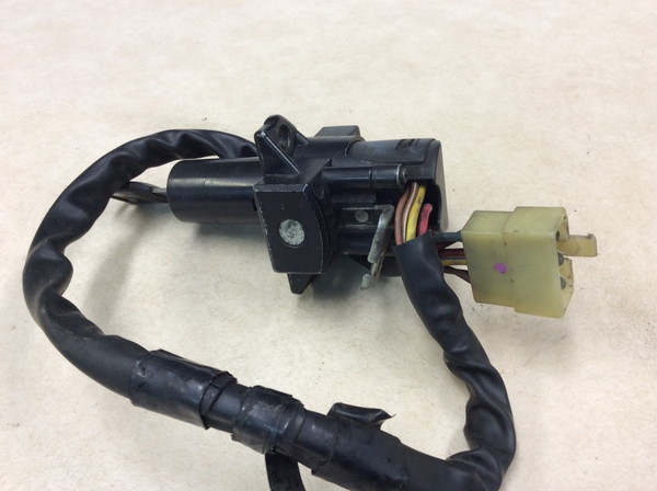 CBR250R  ���C���L�[BOX  MC17-1017