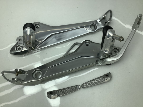 CB1100  XebvZbg/ tg/ A ^f/ y_  SC65-1700