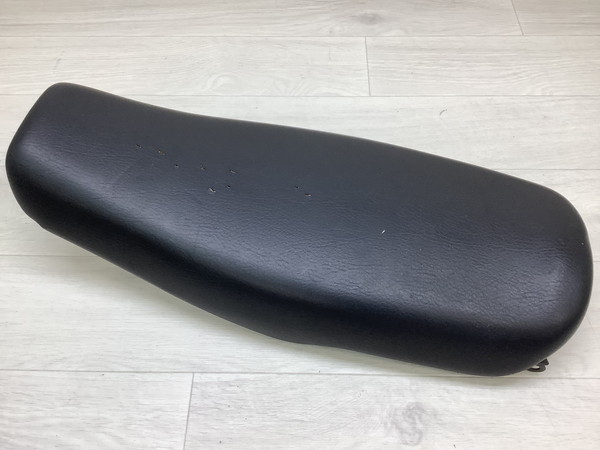 �O���X�g���b�J�[250/ Grasstracker250 ���C���V�[�g/ �V�[�g 45110-25D30 NJ47A-