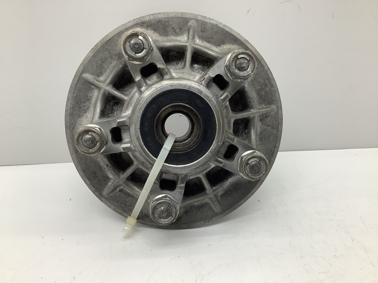 スティード400/ STEED リアホイールスプロケットハブ NC26-1204