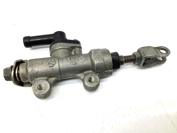 VT250スパーダ/ SPADA リアマスターシリンダー/ リアブレーキ/ マスターシリンダー/ ブレーキ ニッシン/NISSIN1/2インチ MC20-1008