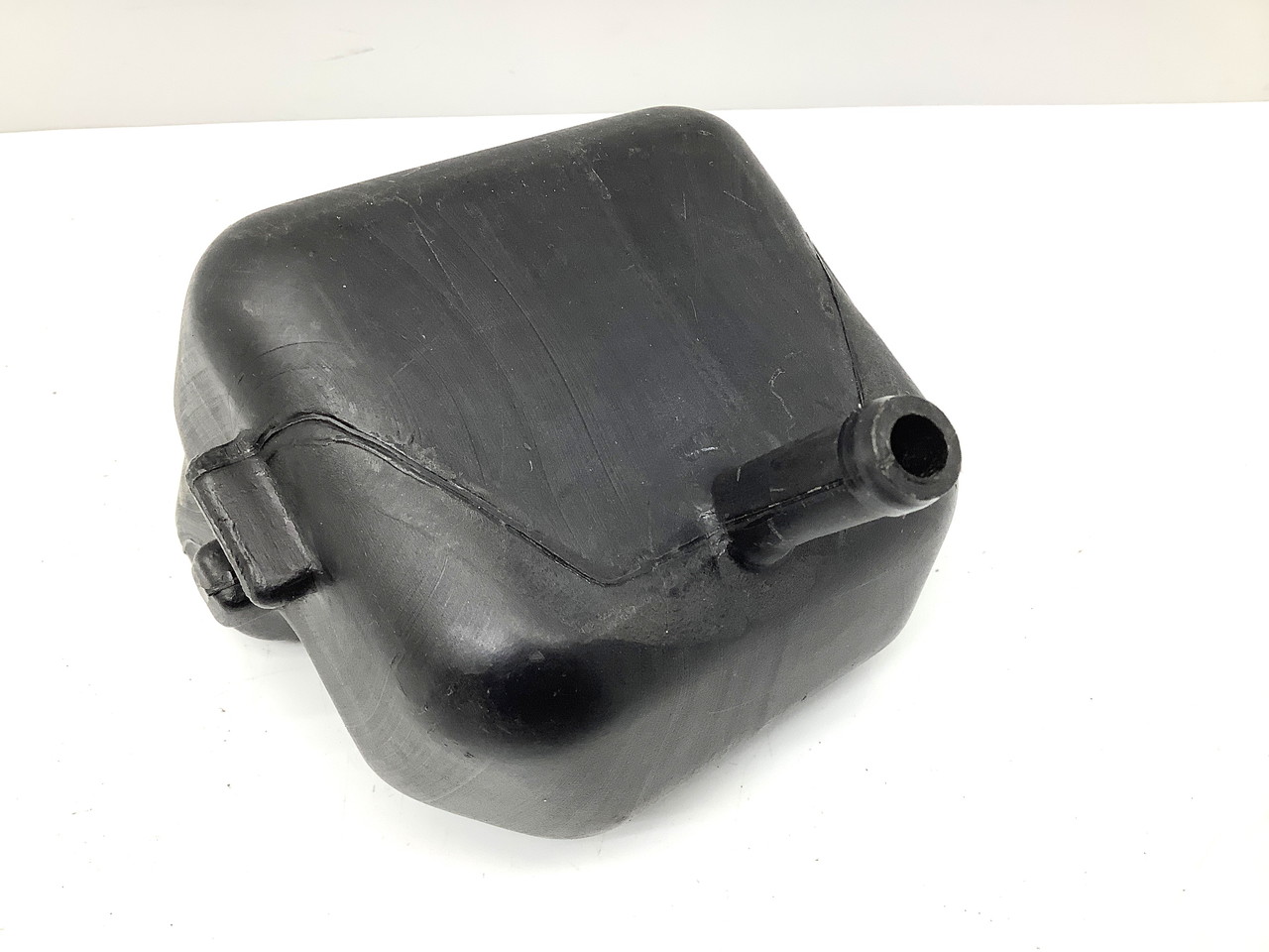 }Oi750/ MAGNA  u[oCKX`o[  RC28-1000