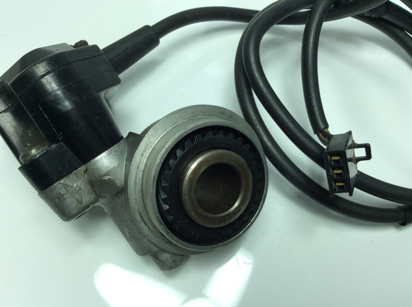 GL1200/ ゴールドウイング/ GOLDWING  メーターギア/スピードメーターギア  1HFSC1427-