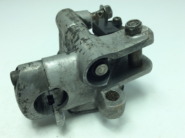 FJ1100  Nb`}X^[V_[  36Y-0022