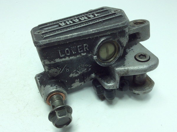 FJ1100  Nb`}X^[V_[  36Y-0022