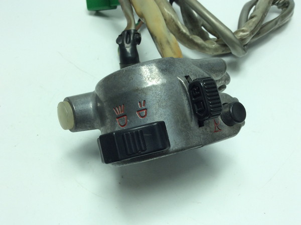 リリック50/ LYRIC  スイッチボックス左ハンドルスイッチ左  3L7-0280