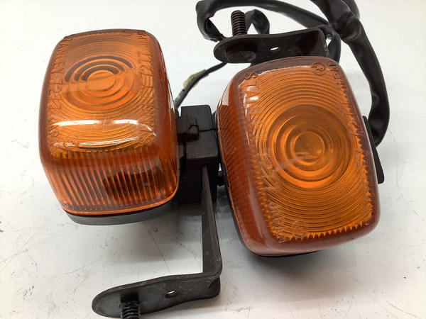 FZR250R-2  リアウインカー左右/ ウインカー  STANLEY 7277 3LN-2855