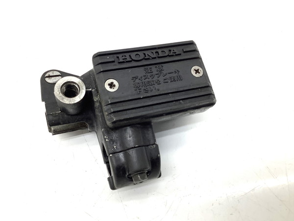 VF400F  Nb`}X^[V_[  NC13-100