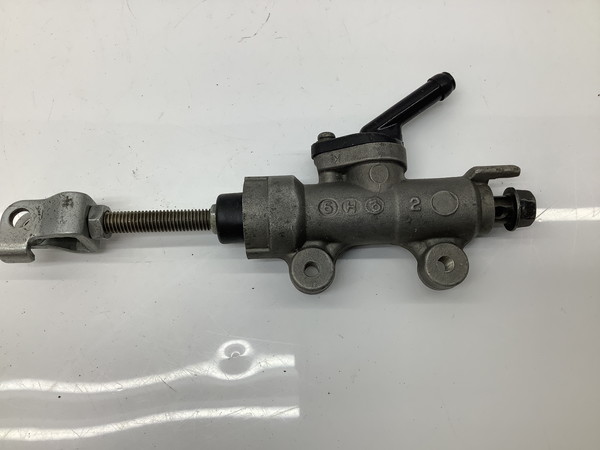 VRX400  リアマスターシリンダー/ リアブレーキ/ マスターシリンダー/ ブレーキ  NC33-100