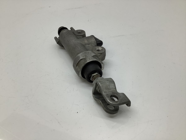 CRM250R-2  リアマスターシリンダー/ リアブレーキ/ マスターシリンダー/ ブレーキ  MD24-1201