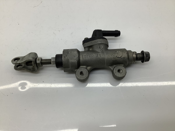 ゼルビス250/ XELVIS  リアマスターシリンダー/ リアブレーキ/ マスターシリンダー/ ブレーキ  MC25-1006