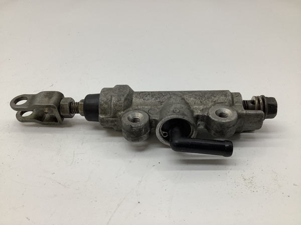 XLR250バハ/ BAJA-2  リアマスターシリンダー/ リアブレーキ/ マスターシリンダー/ ブレーキ  MD22-1402