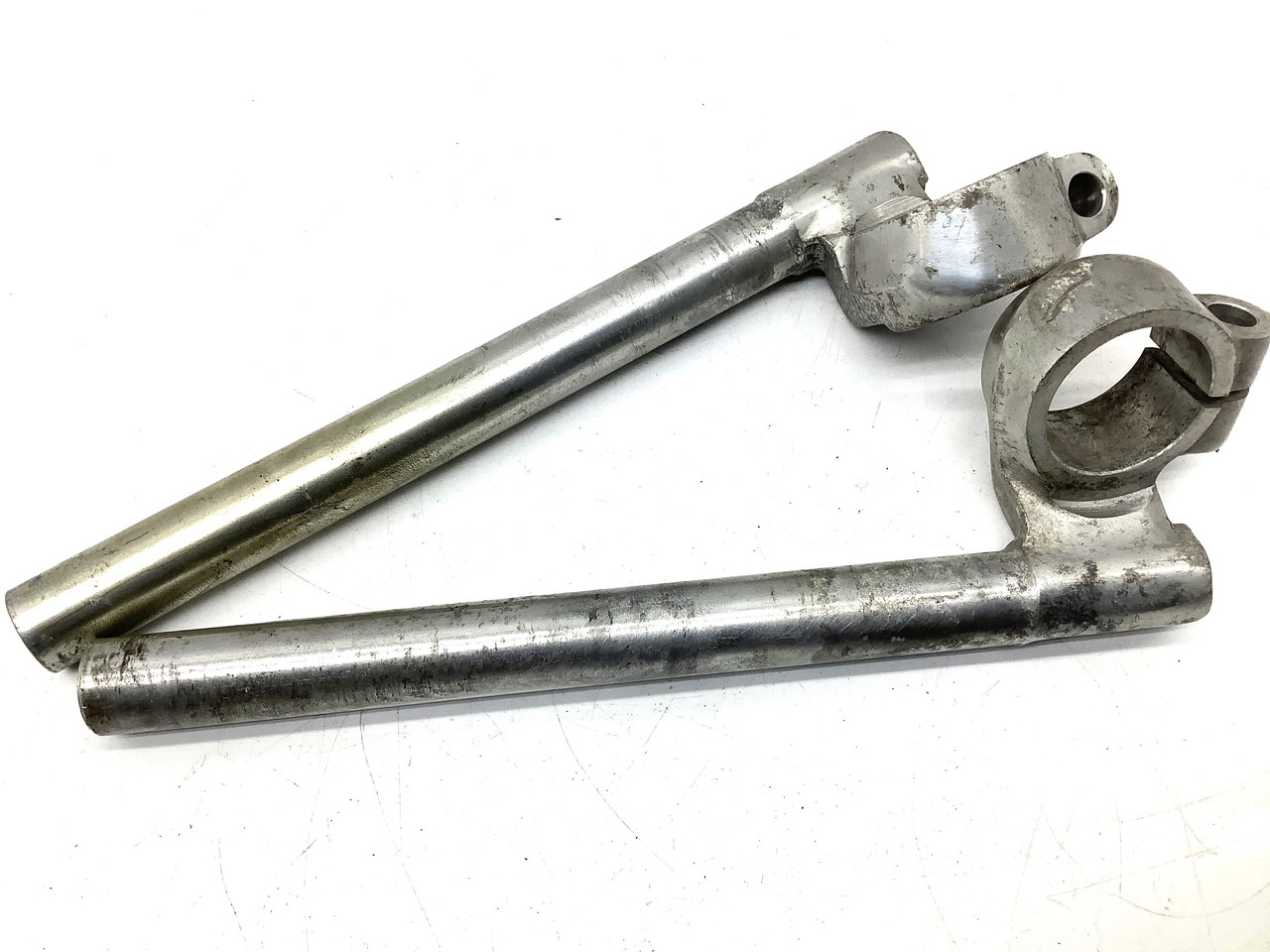 RG400K}  nh  HK31A-1049