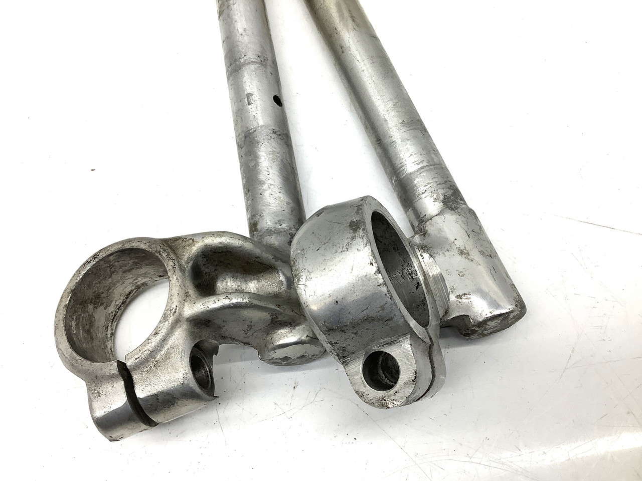 RG400K}  nh  HK31A-1049