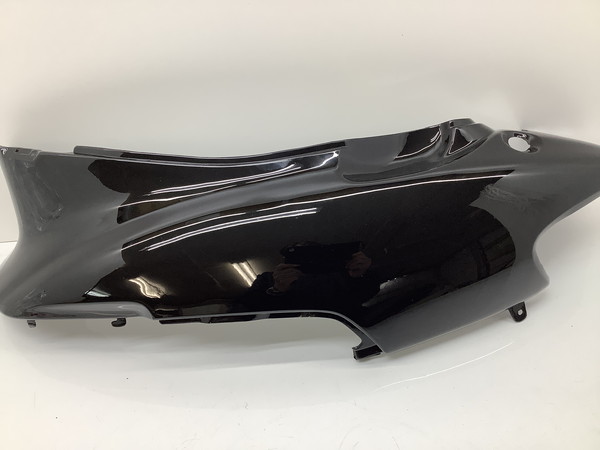 DIO/ LiveDioZX/ ライブディオZX 新品ボディカバー左/ サイドカウル/ シートカウル左 CFP50-10-005-01 AF35-