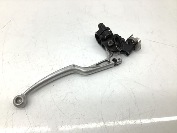 GSX-R250/ GSXR250 クラッチレバー/ホルダー/ ハンドルホルダー左 GJ73A-1061