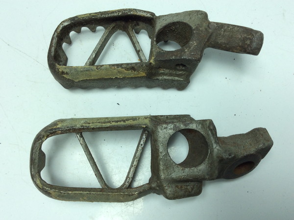 KX250 フロントステップ左右/ メインステップ左右 KX250J-0123