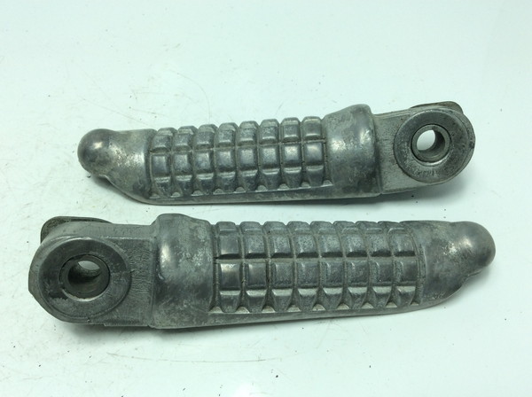 GSX-R400/ GSXR400 タンデムステップ左右 GK71F-1024