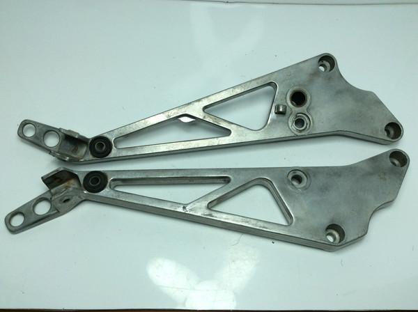 MVX250F  ^fXebvE/ Xe[ Xebv x[X A KG4-L&R MC09-