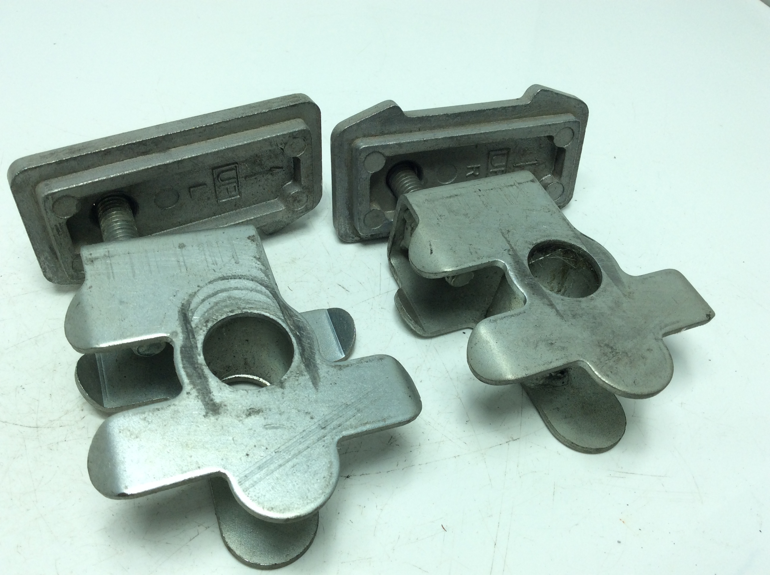 �o���f�B�b�g250-2/ Bandit250  �`�F�[���A�W���X�^�[  GJ77A-1126