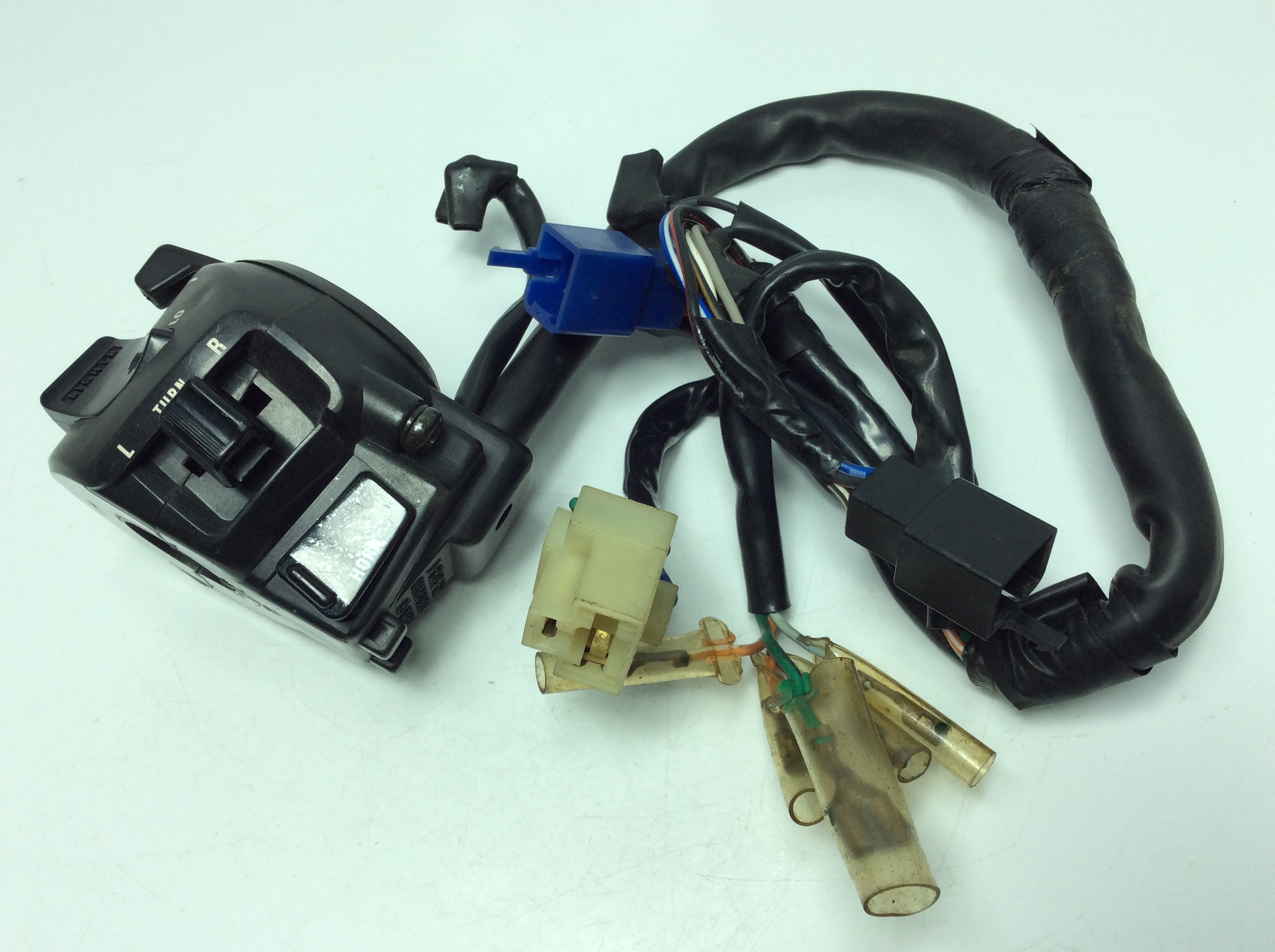 CB400SF  �X�C�b�`�{�b�N�X��/ �n���h���X�C�b�`��/ �X�C�b�`��  NC31-1208