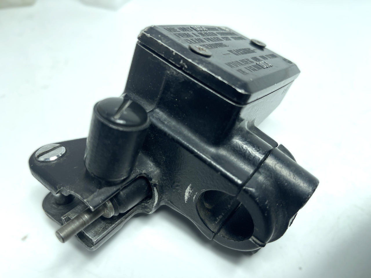 VF1000R  �N���b�`�}�X�^�[�V�����_�[  SC16-2003