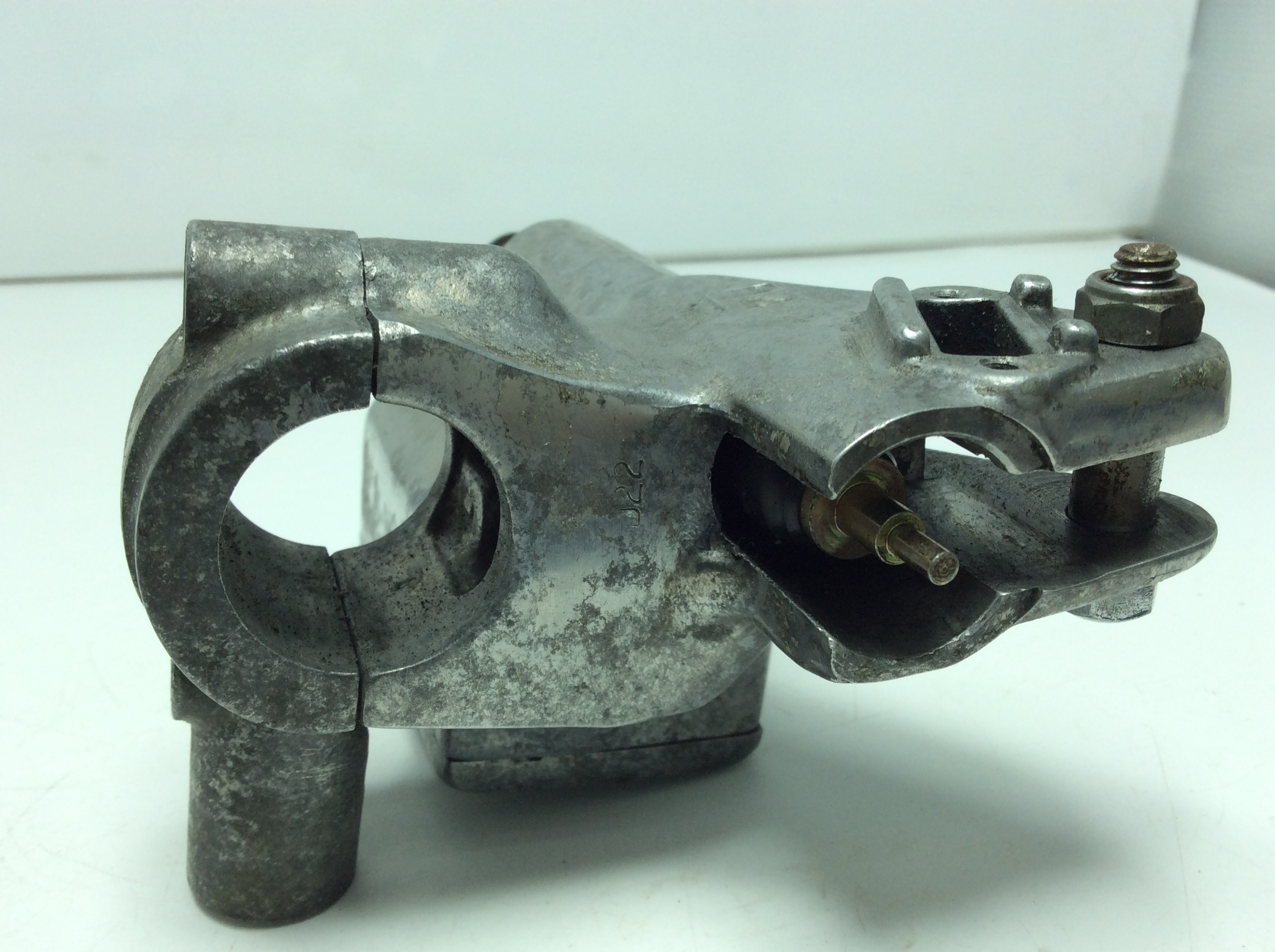 �C���g���[�_�[400/ Intruder400  �N���b�`�}�X�^�[�V�����_�[/ �}�X�^�[�V�����_�[  VK51A-1017