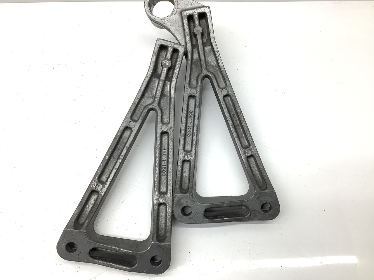 �o���I�X250/BALIUS  �^���f���X�e�b�v�X�e�[���E/ �x�[�X ���A  35011-1582/35011-1583 ZR250A-1601