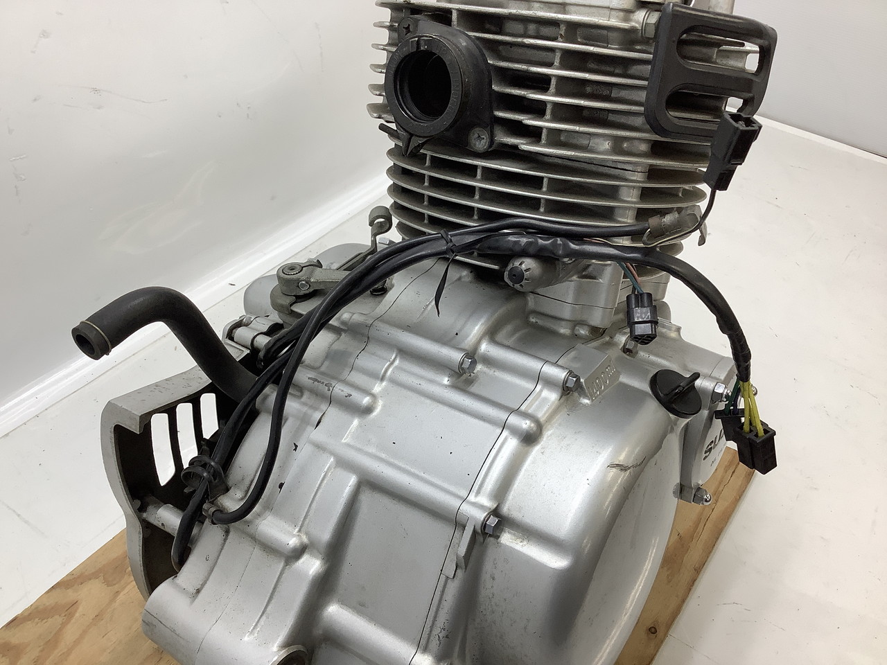 �O���X�g���b�J�[250/ Grasstracker250/ �O���g��  �G���W�� / �N�����L���OOK ����L/ 0.8Mpa �x�[�X�p  NJ4BA-