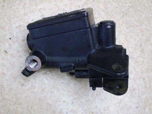 ZZR1100 Nb`}X^[V_[ ZXT10C-027
