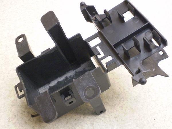 RGV250K}(12V) obe[BOX VJ21A-108