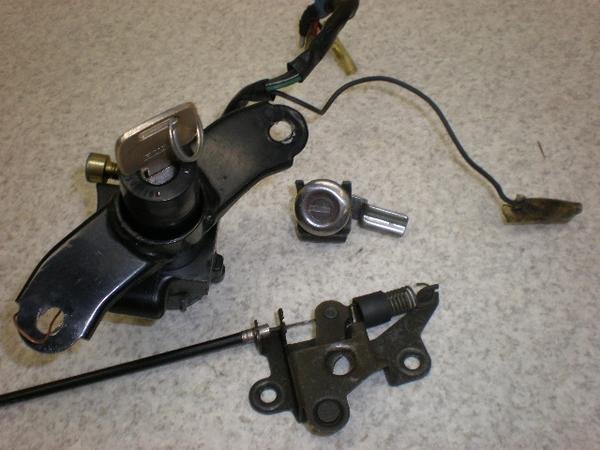 NSR125(12V) L[Zbg JC20-100