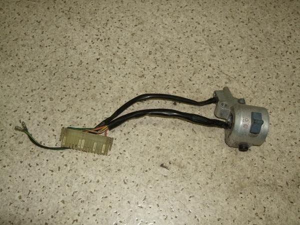 GNXvX50 XCb`BOXE AB20-1031