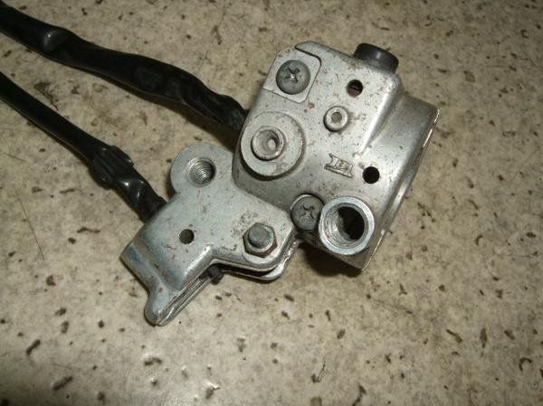 GNXvX50 XCb`BOXE AB20-1031