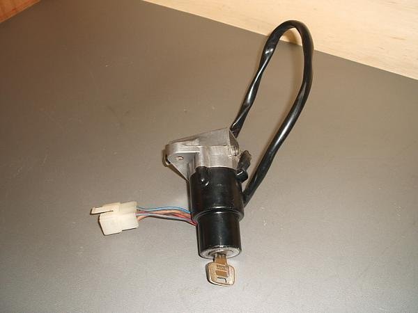 FZR250R CL[{bNX 3LN-2303
