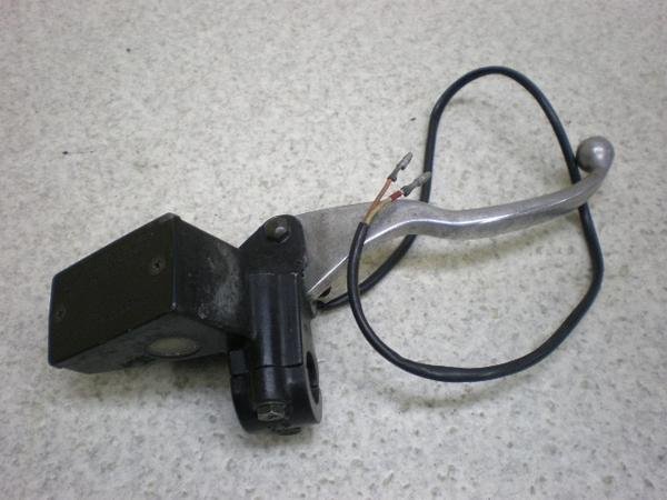 GSX250Ri12V) }X^[V_[o[ GJ72A-1009