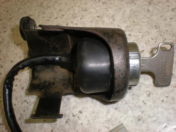 CB250(12V) CL[BOX CB250-6024