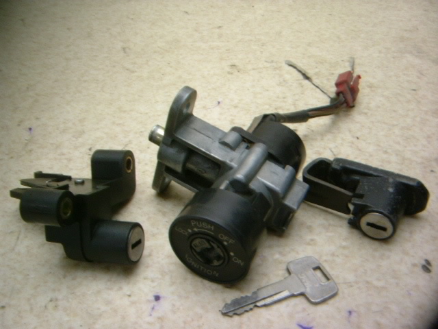 CZ150R L[Zbg 2RE-0014
