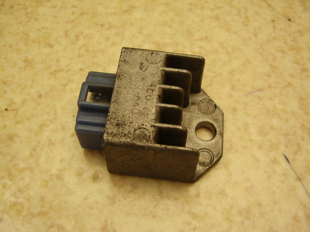 MA50 M^[(12V) 4KN-1586