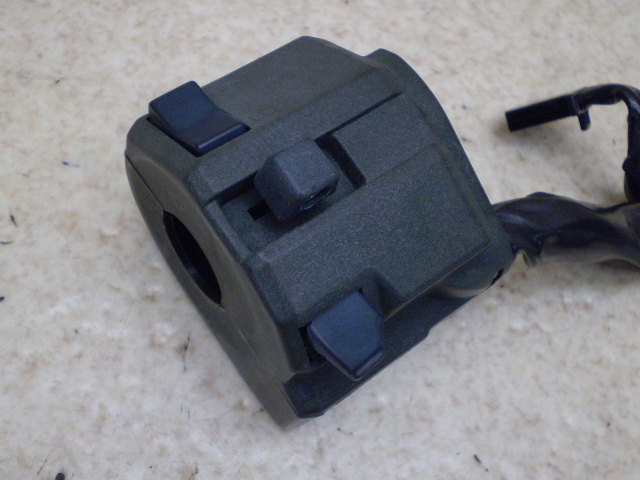 ZZ-R1100 nhXCb`BOX ZXT10C