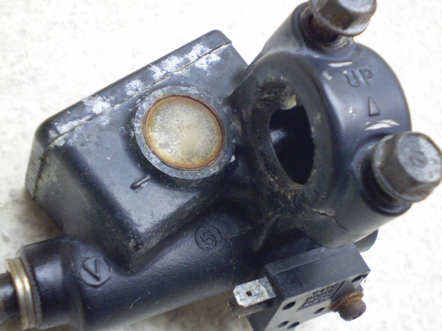 CBX125JX^ tg}X^[V_[ JC12