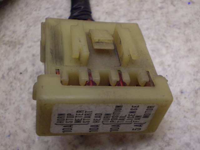 XyCV[125(12V) q[YBOX JF03-1027
