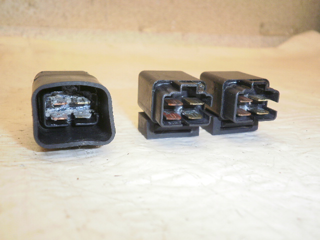 GSX-R750 [Zbg GR77C-1008